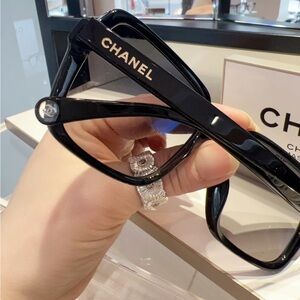Chanel Current Style 5505 Black Frame Polarized Gradient Lens Sunglasses